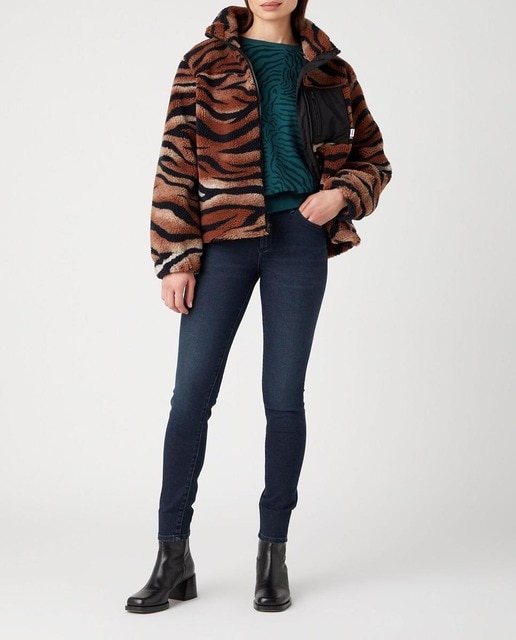 Imagen 0 de Chaqueta de borreguito y corte holgado