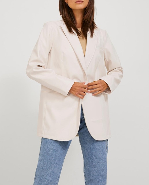 Imagen 0 de Blazer cruzada efecto piel de mujer