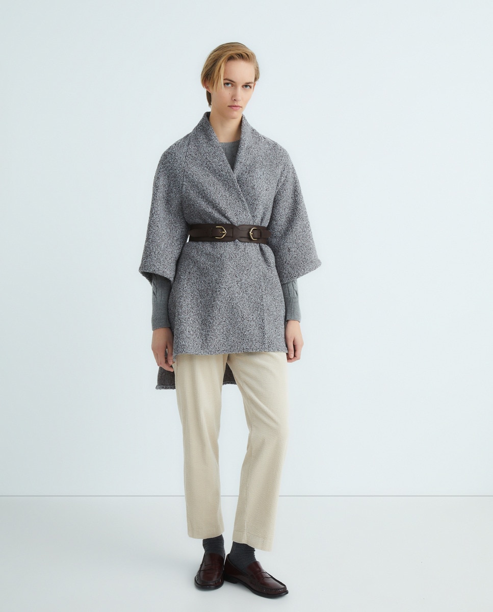 Poncho Liso Bouclé Preto-antiquário-1