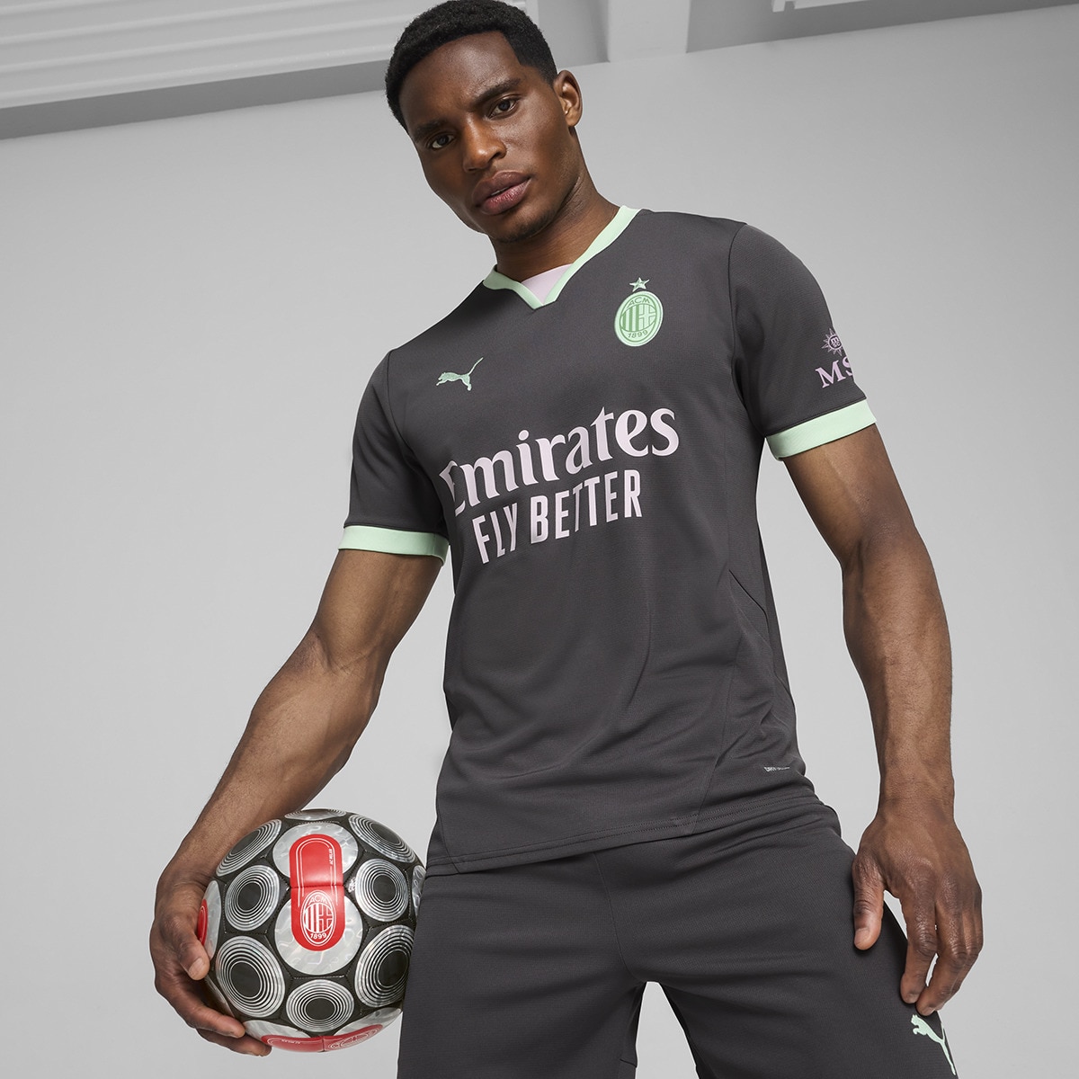 T-shirt de Homem 3.º Equipamento AC Milan 2024-2025 Réplica Cinzento-1