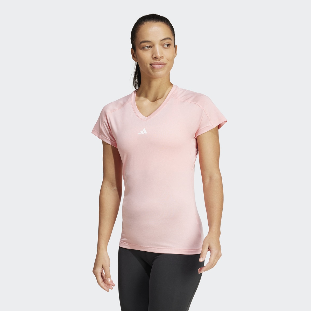 Camiseta de mujer Aeroready Train Essentials Minimal Branding V-Neck adidas  XS Rosa