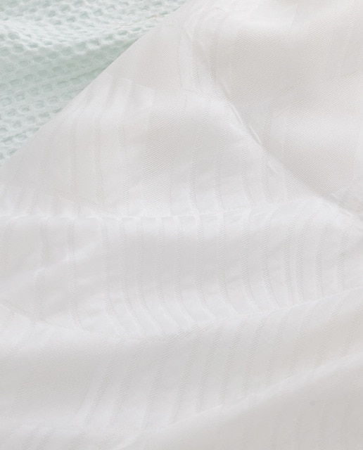 Imagen 0 de Plaid Kentia color Blanco. 140x190 cm