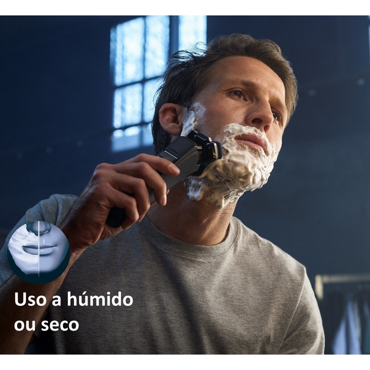 Máquina de Barbear Philips Série 8000 S8697/55 Uso a Seco ou Húmido, com Suporte de Limpeza, Base de Carga e Tampa e Autonomia de 50 min 4