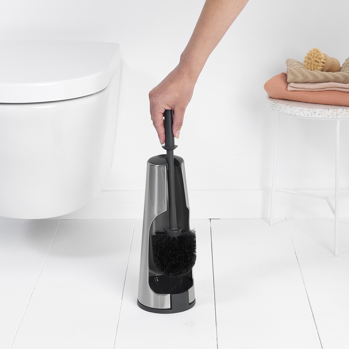 Escobillero de suelo ReNew Brabantia Cromo mate-2