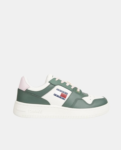 Imagen 0 de Zapatillas de mujer tipo basket bajas con logotipo y suela de goma