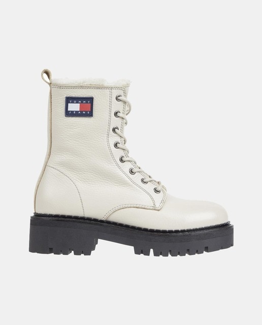 Imagen 0 de Botines de mujer tipo militar en piel con logotipo y cierre de cordones