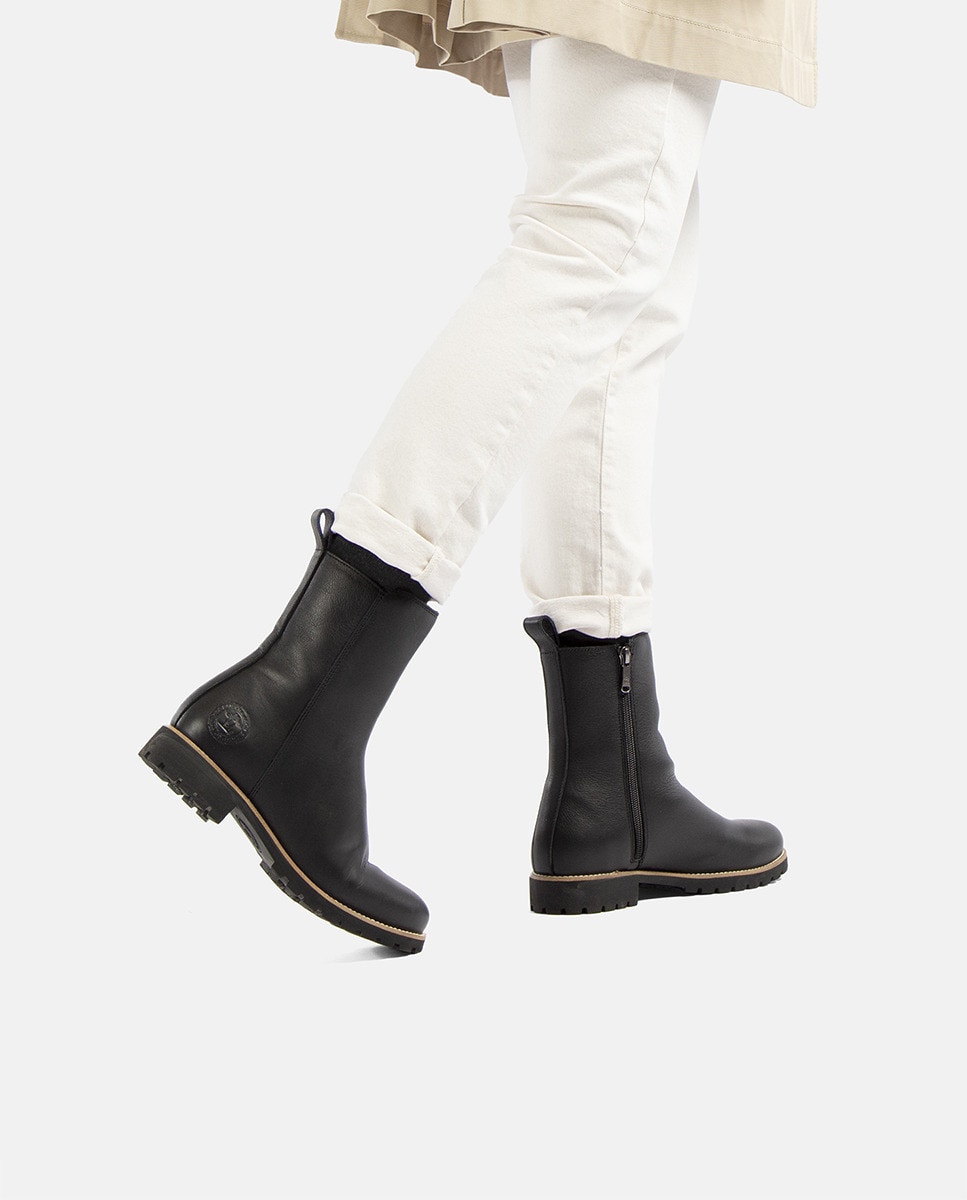 Botas em Pele e com Forro de Pelo Sintético Preto-2