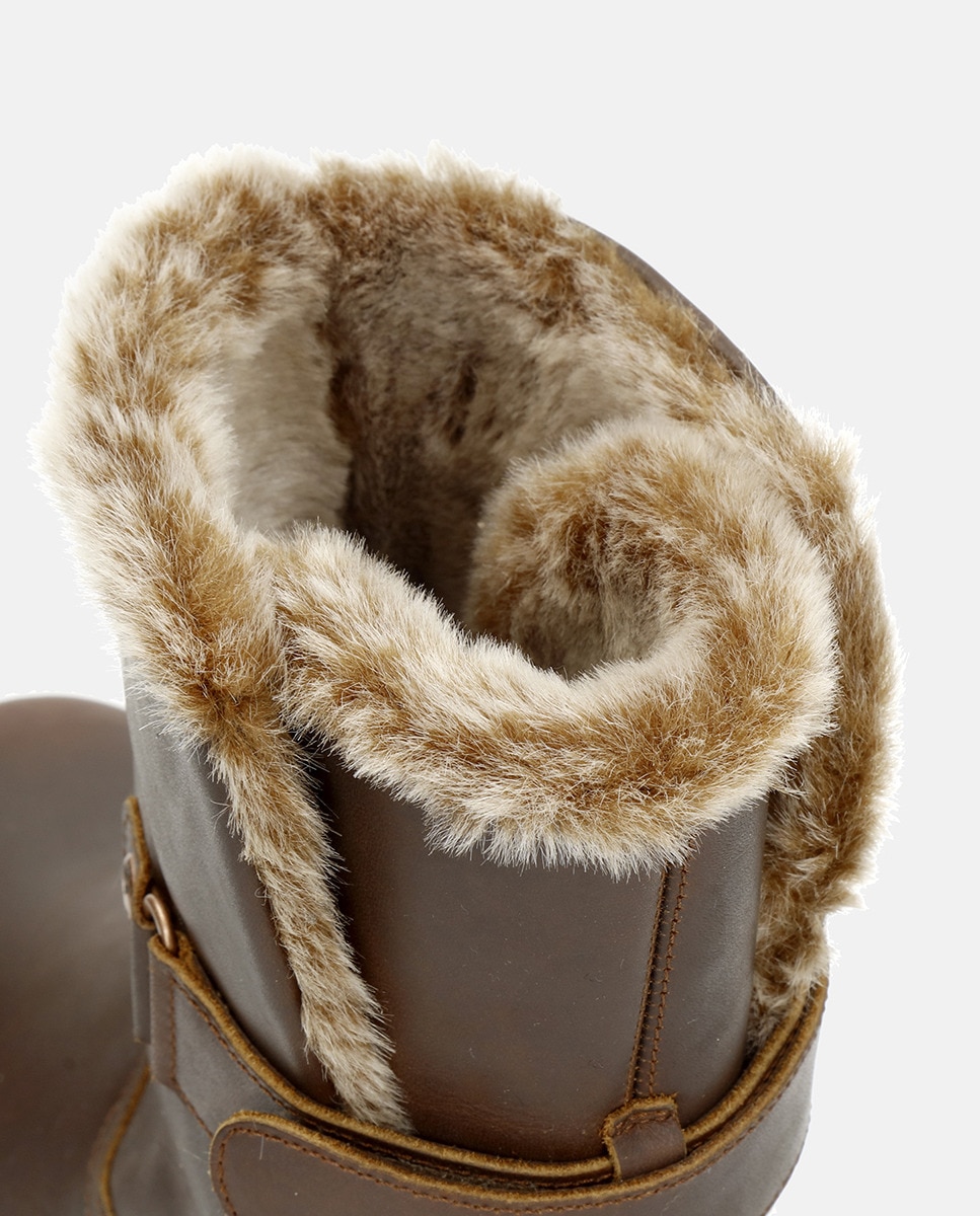 Botas em Pele e com Forro de Pelo Sintético Castanho-6