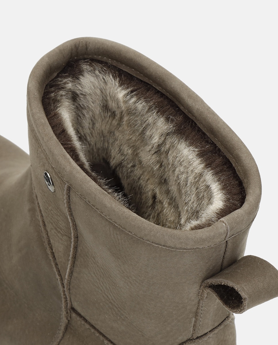 Botas em Pele e com Forro de Pelo Sintético Cinzento-6