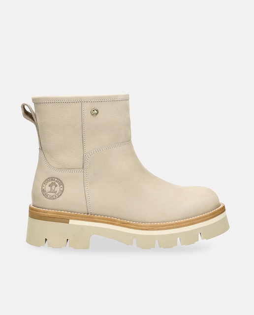 Imagem 0 de Botas em Pele e com Forro de Pelo Sintético