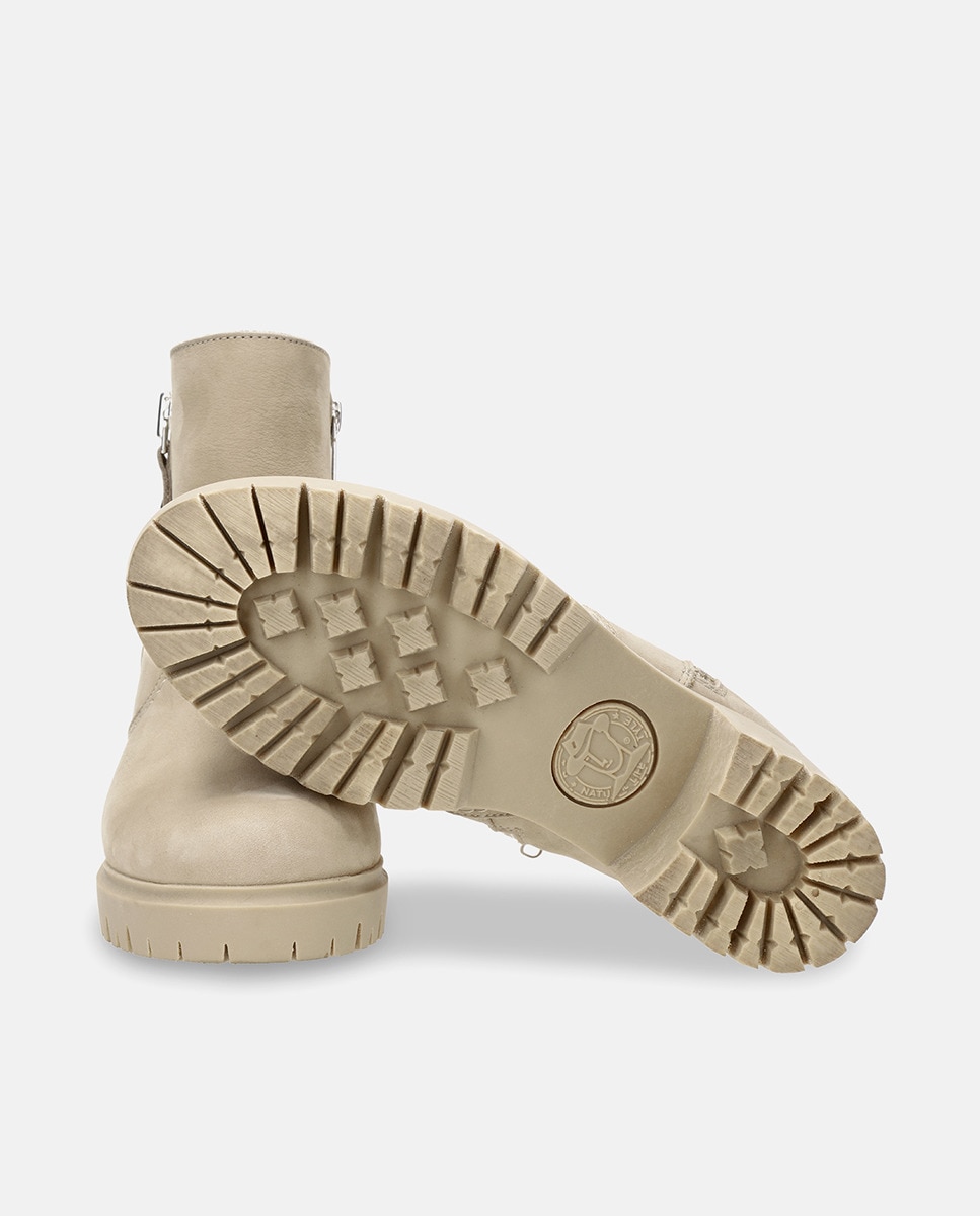 Botins em Pele e com Forro de Goretex Cru-4