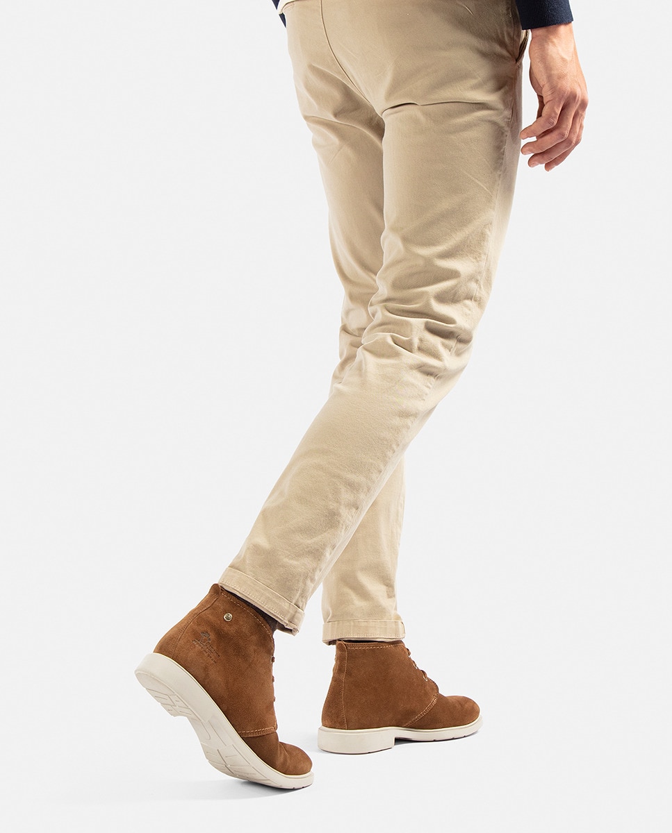 Botins em Velour com Forro de Pele Castanho-10