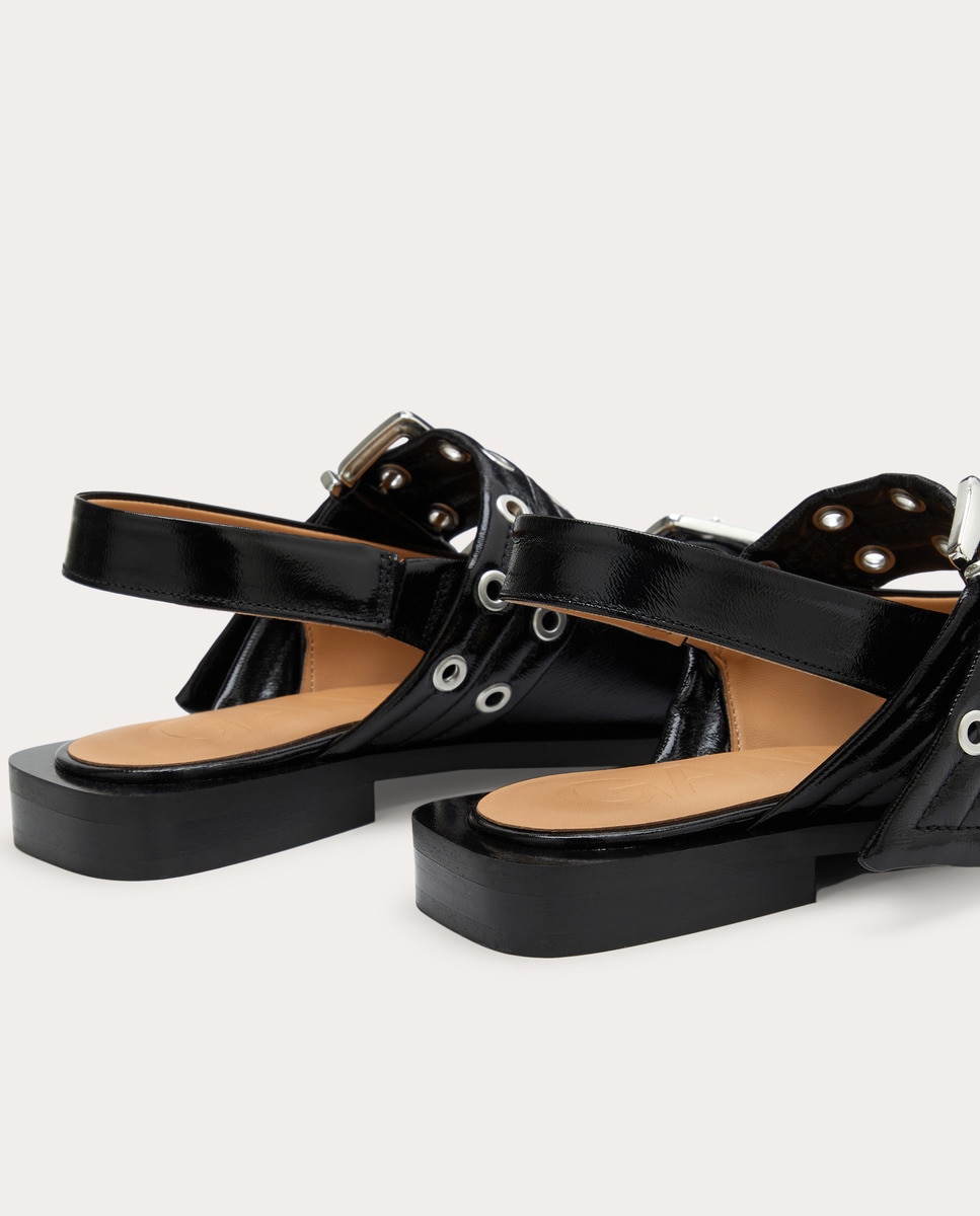 Sapatos Rasos de Verniz Preto-3
