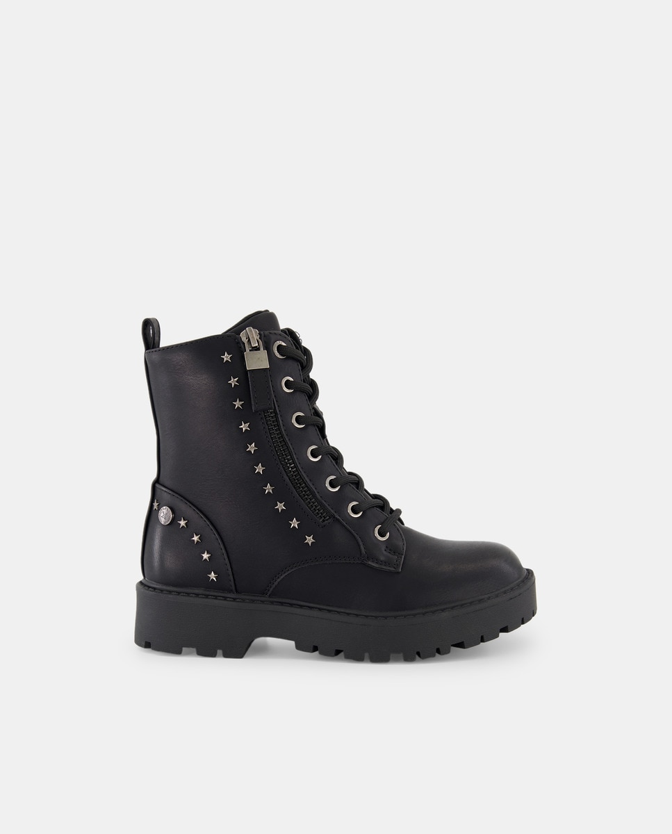Botas Tipo Combat com Adornos Metálicos Preto-1