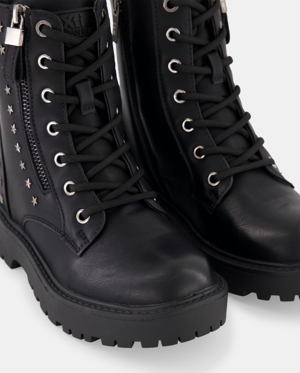 Botas Tipo Combat com Adornos Metálicos Preto-5