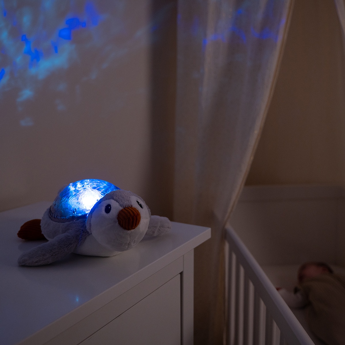 Lámpara proyector pingüino Cloud B con luces, música y sonidos suaves con recarga USB Gris claro-5