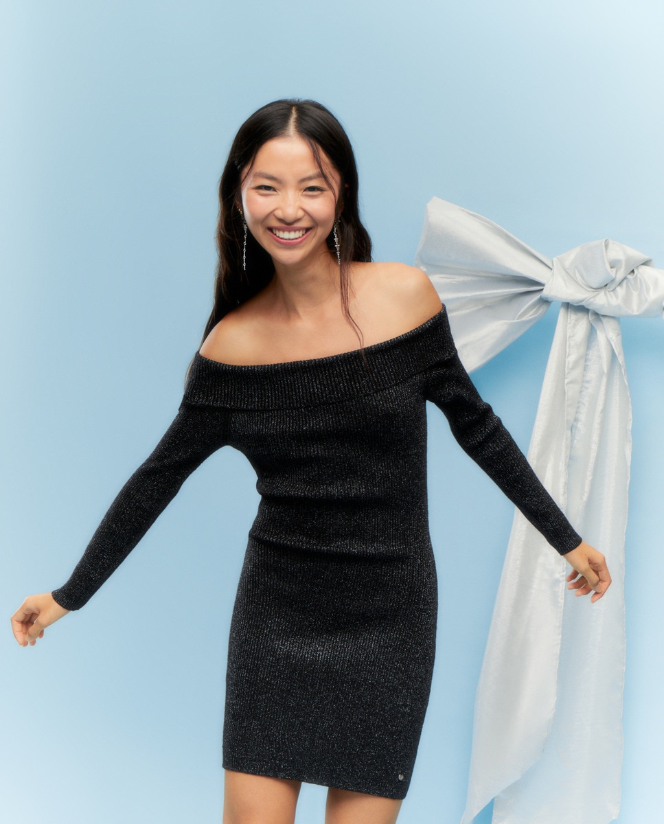Vestido Assimétrico com Fio Metalizado Preto-1