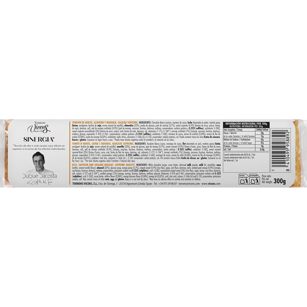 Quique DaCosta almond praline with saffron, orange caramel with orange blossom tablet 300 g with rice crunch topping