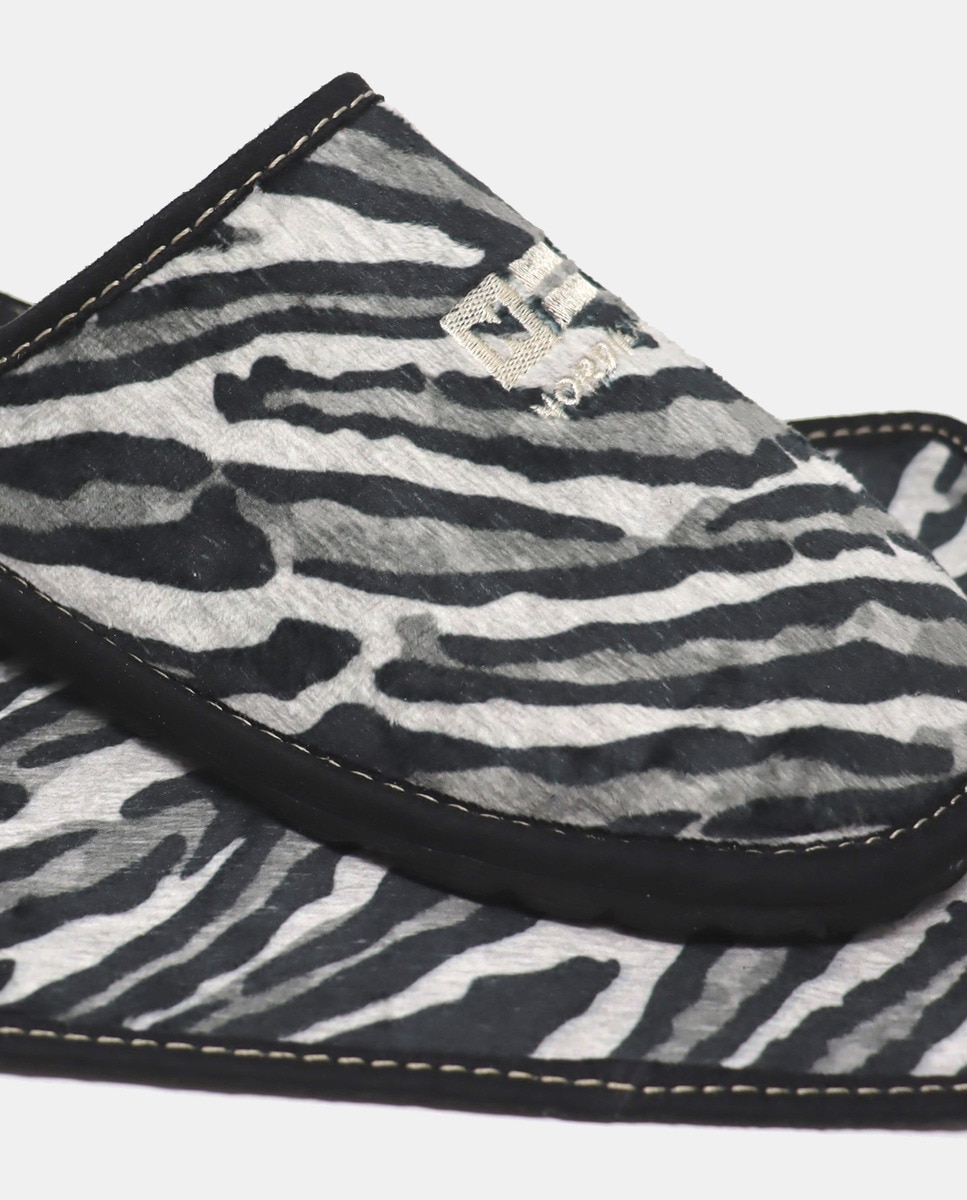 Chinelos de Quarto em Tecido com Animal Print Cinzento-6