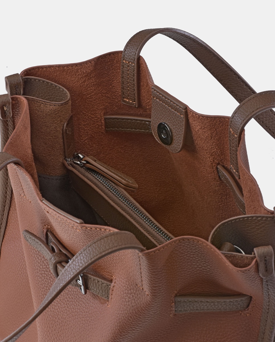 Mala Tipo Tote Grande em P.U. com Alça de Tiracolo - Preto Castanho-claro-4