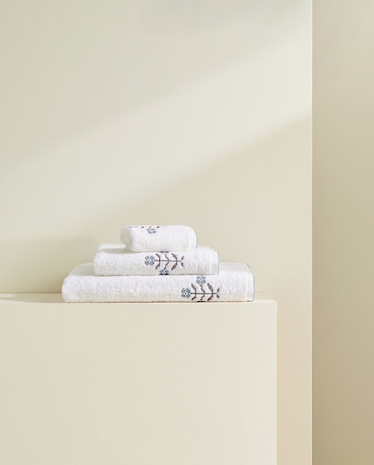 Imagen 0 de Toalla de baño algodón 500 gr/m2 Magna El Corte Inglés