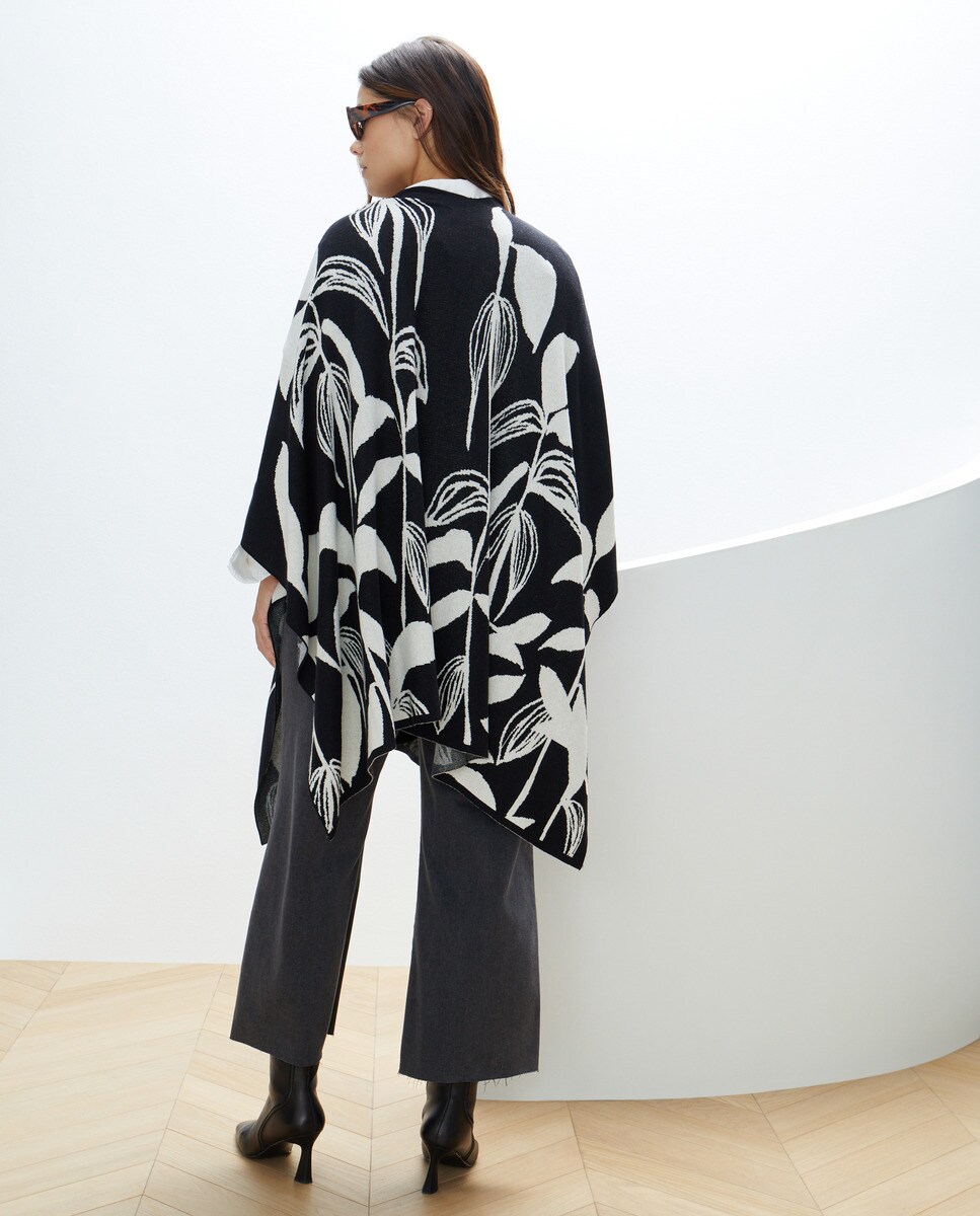 Cardigan Tipo Poncho Preto-6