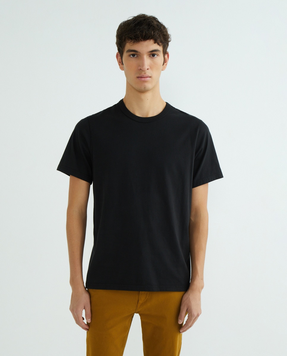 T-shirt de Manga Curta Preto-1