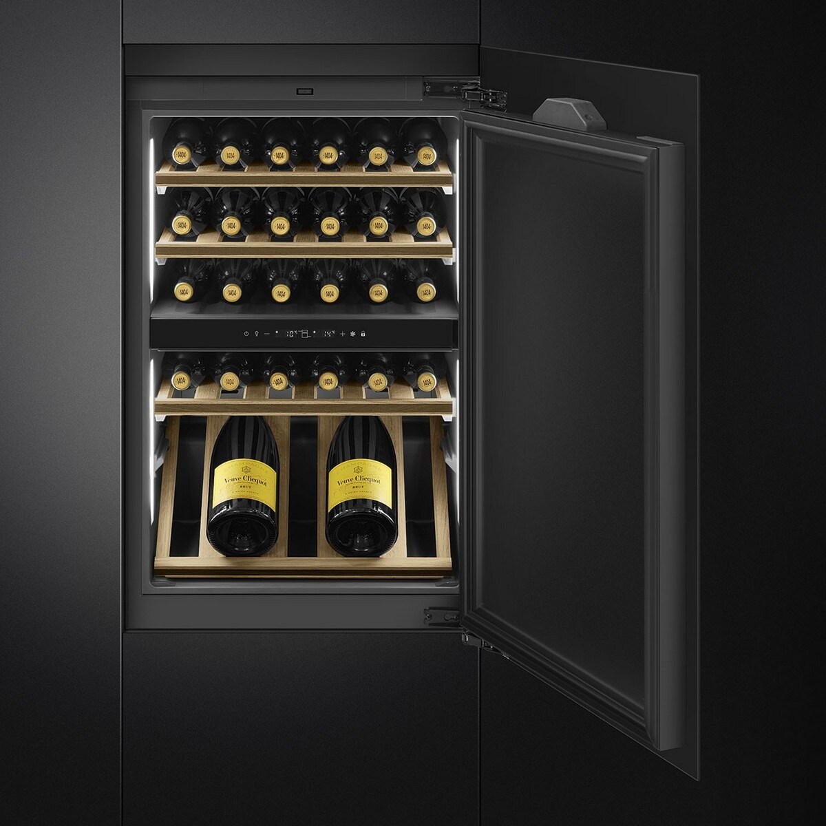 Garrafeira Encastrável Smeg Universal CVI040BE para 40 Garrafas Standard - Preto Preto-4