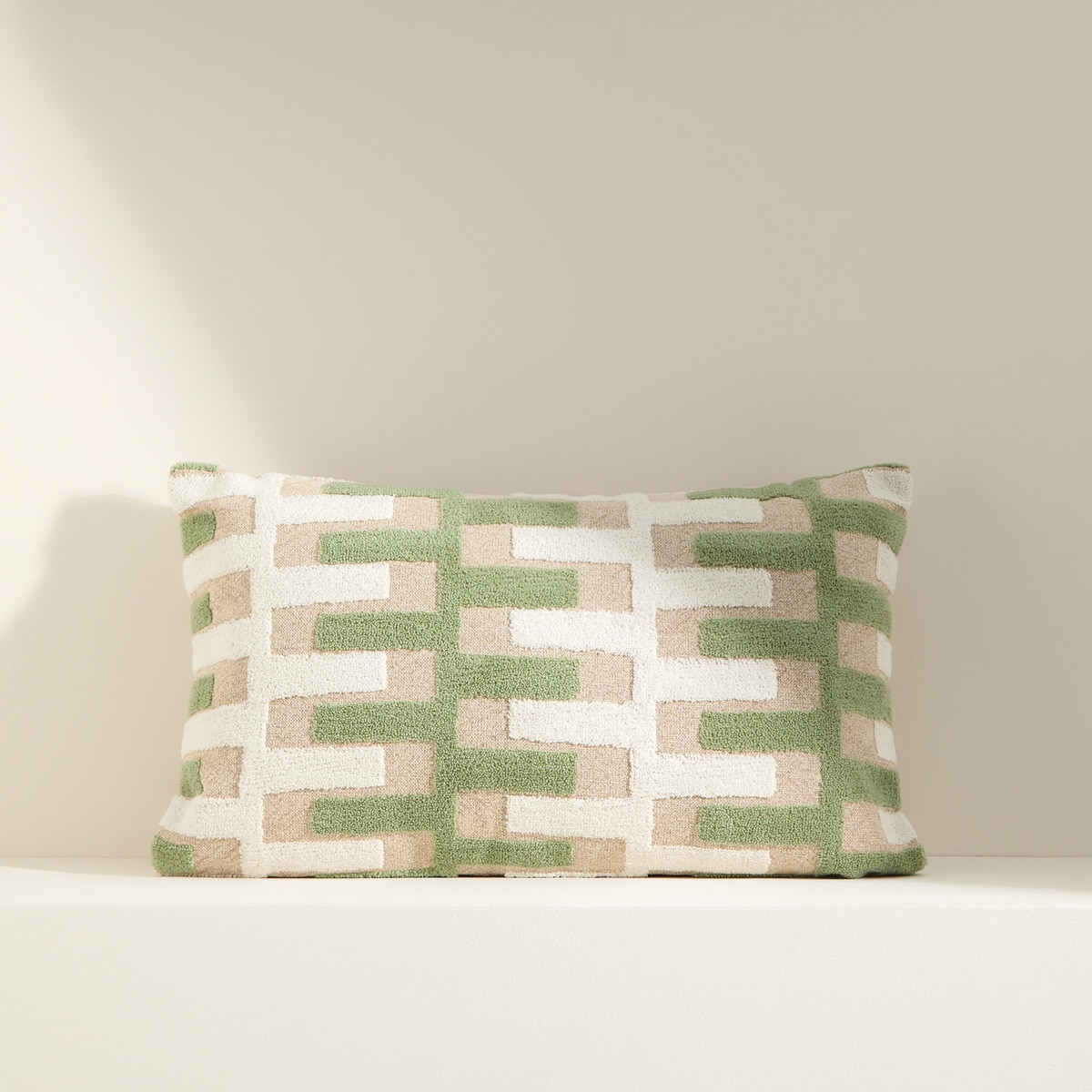 Almofada Decorativa Retangular com Bordado Abrantes Verde-1