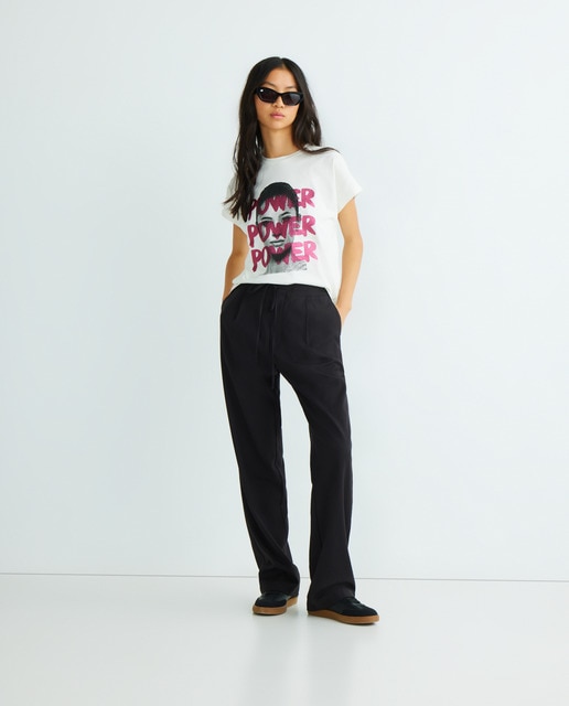 Imagen 0 de Camiseta básica de mujer con diseño impreso