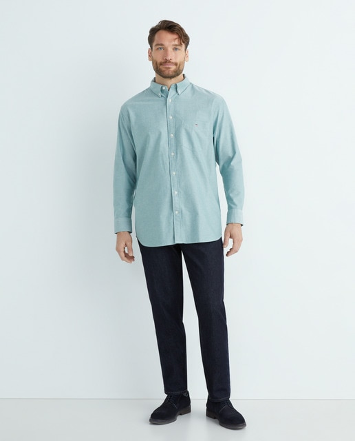 Imagen 0 de Camisa de corte regular lisa de hombre tallas grandes