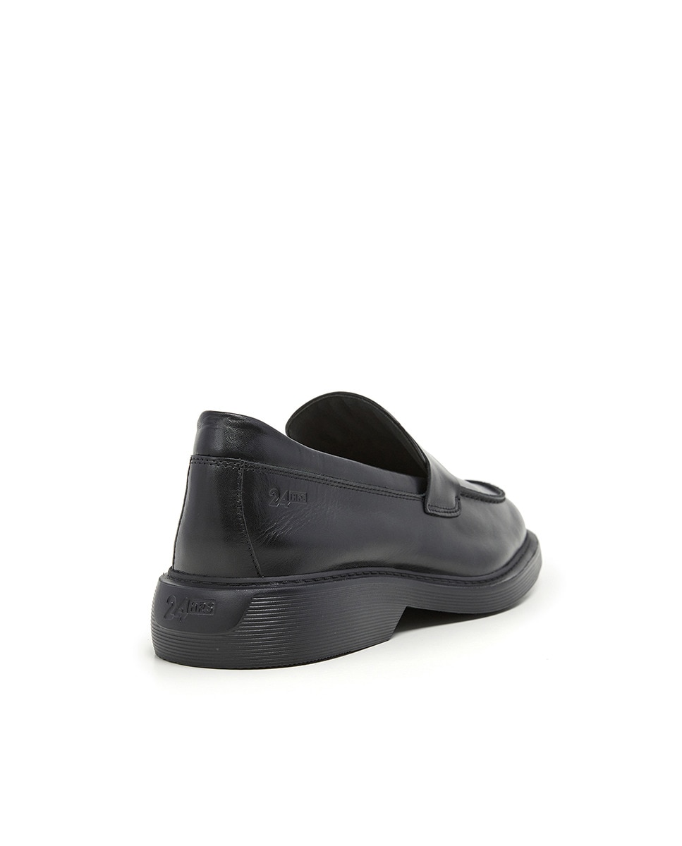 Mocassins com Fita e Travessão em Pele Preto-8