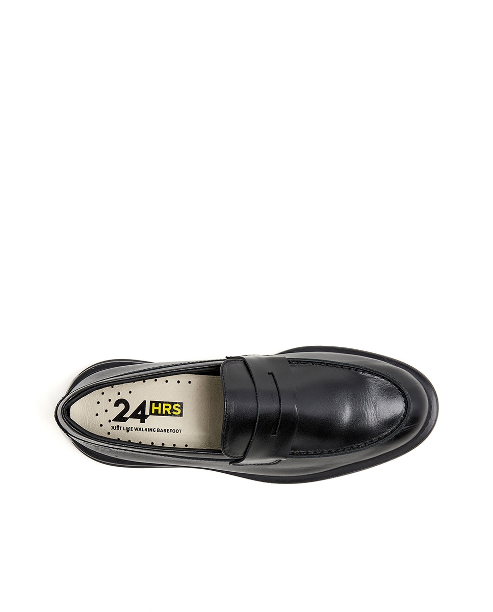Mocassins com Fita e Travessão em Pele Preto-7