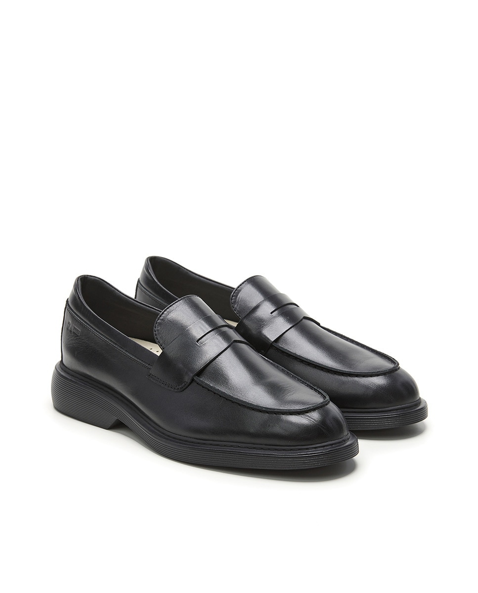 Mocassins com Fita e Travessão em Pele Preto-6