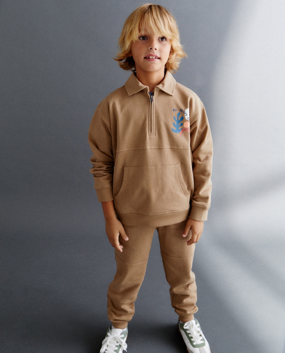 Sweatshirt com Fecho de Correr Castanho-2