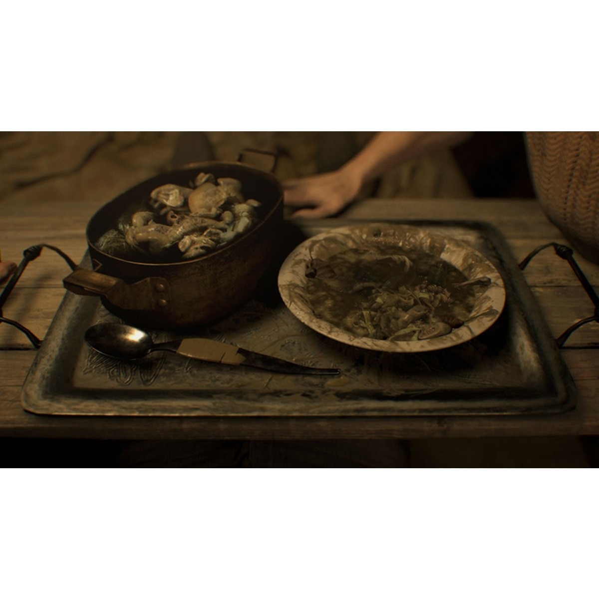 Resident Evil 7: Gold Edition - PlayStation 5 5