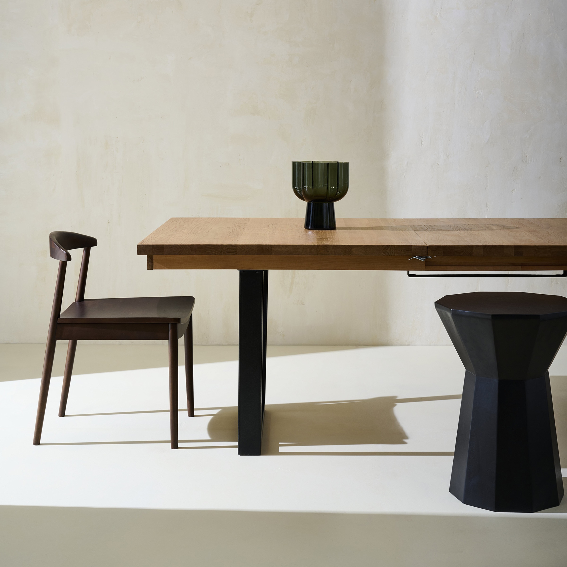 Mesa de comedor extensible de madera de roble Calia El Corte Inglés Natural-1