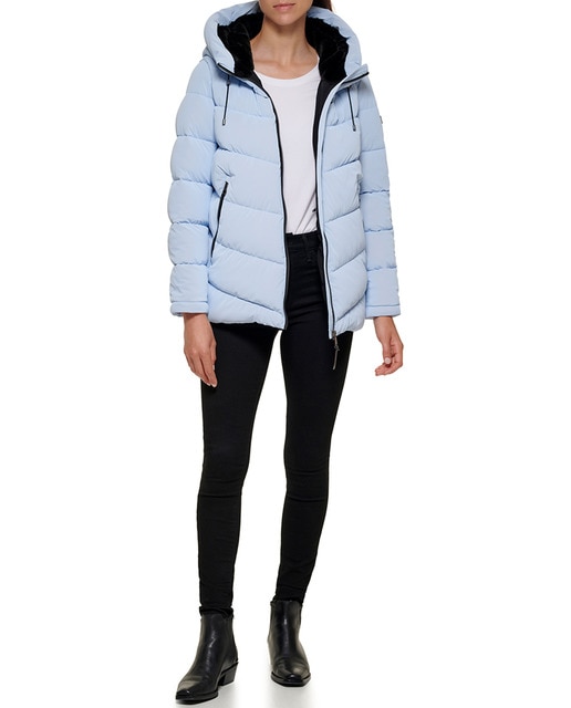 Imagen 0 de Plumífero de mujer con capucha y cuello alto