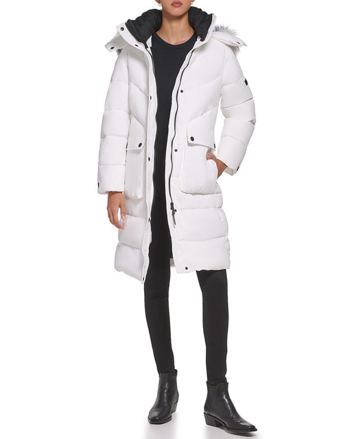 Imagen 0 de Plumífero de mujer con capucha y bolsillos