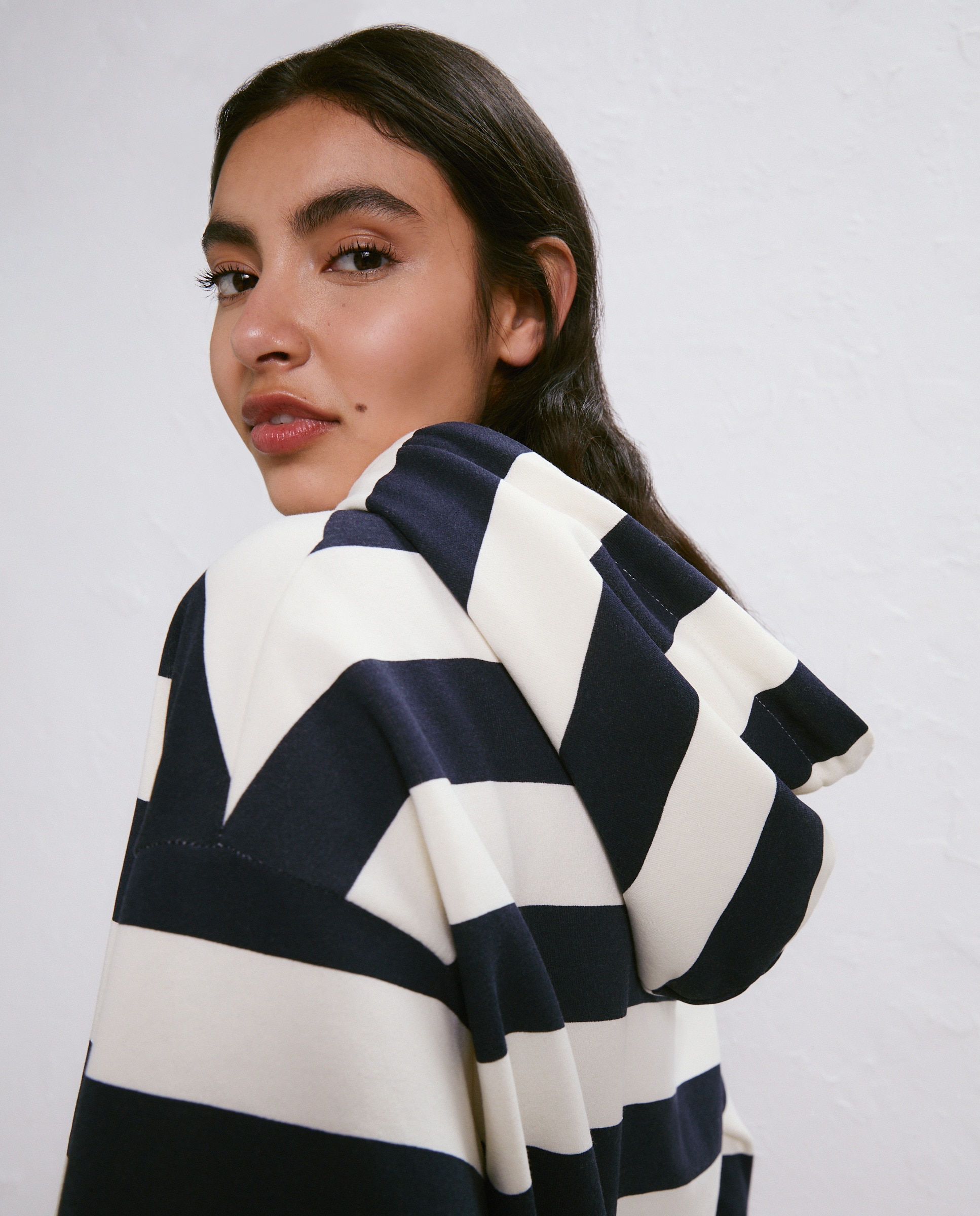 Sweatshirt às Riscas com Capuz Branco-6