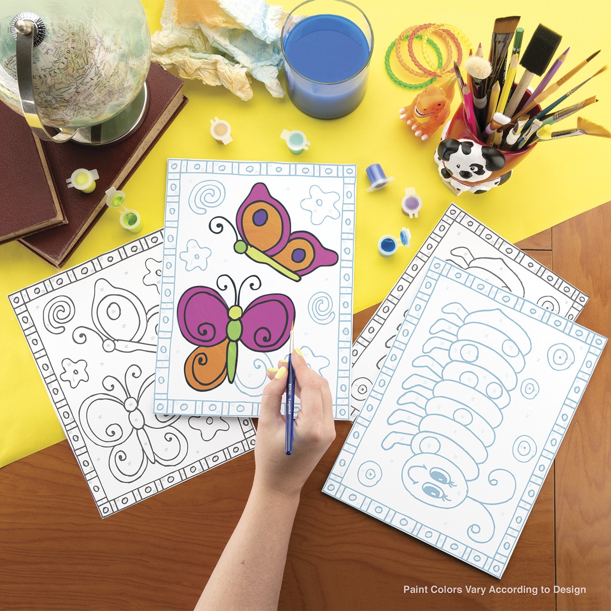 Pintar por números MFP202 con pinturas y pincel dibujo mariposa y gusano marca Royal Langnickel 3