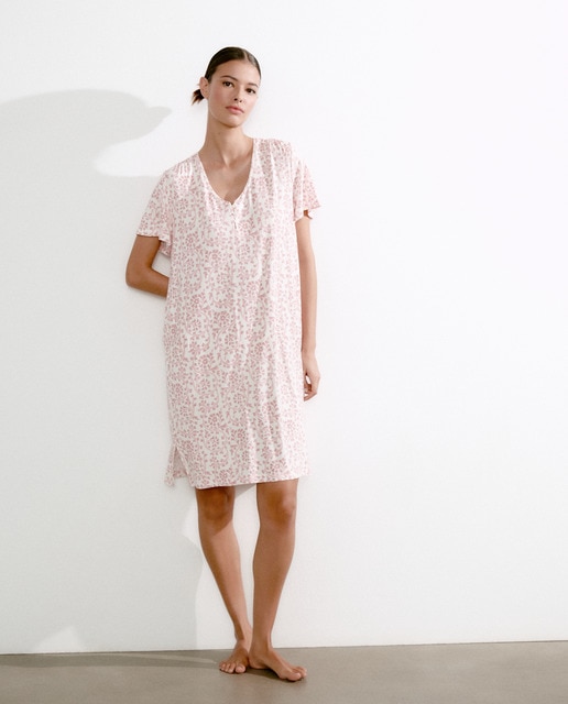 Imagen 0 de Camisón estampado geometrico