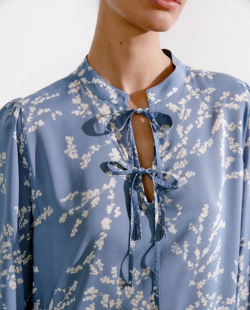 Camisa de Dormir Tipo Camiseiro com Fecho de Laços Azul-2