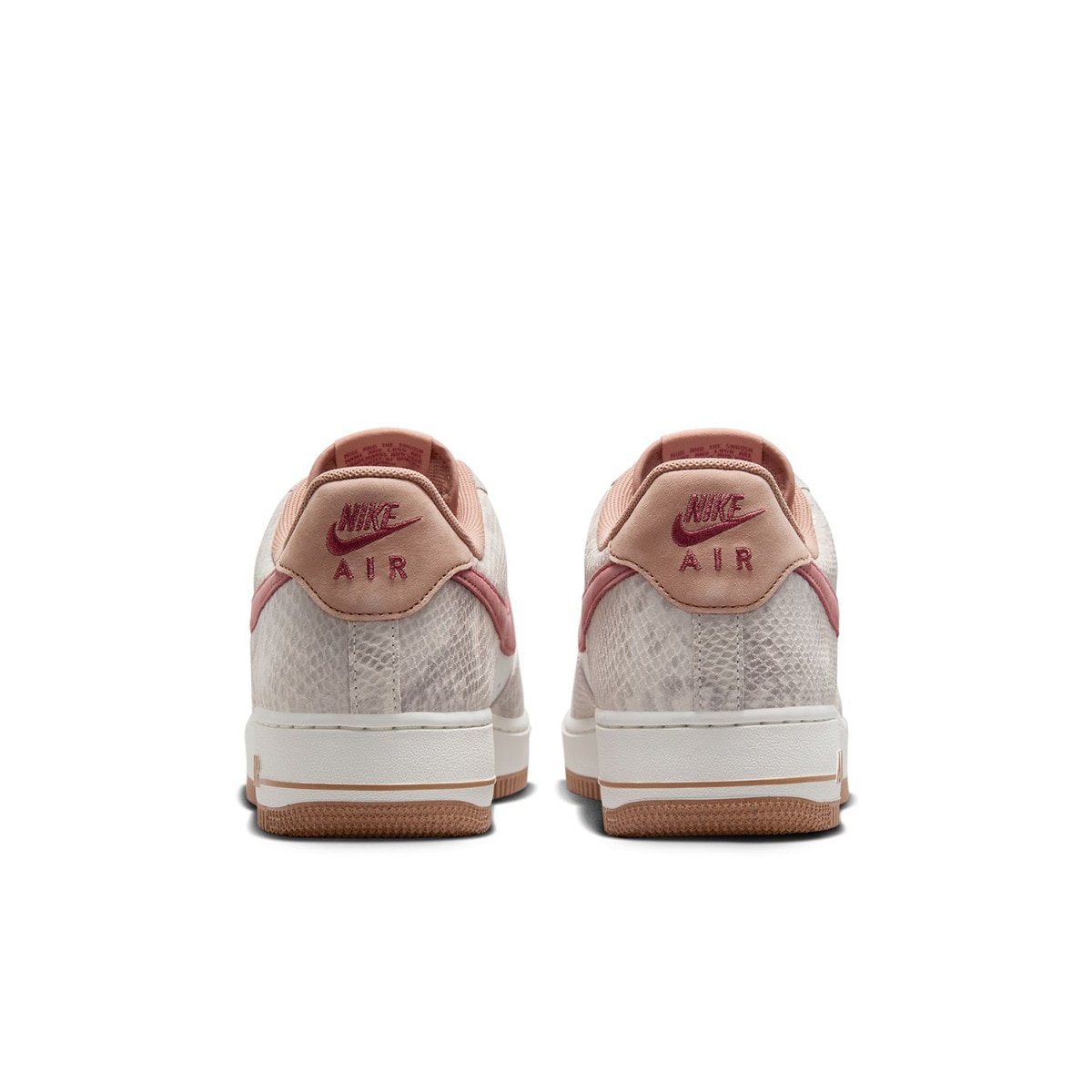 Sapatilhas Casual de Homem Air Force 1 '07 LV8 Branco-5