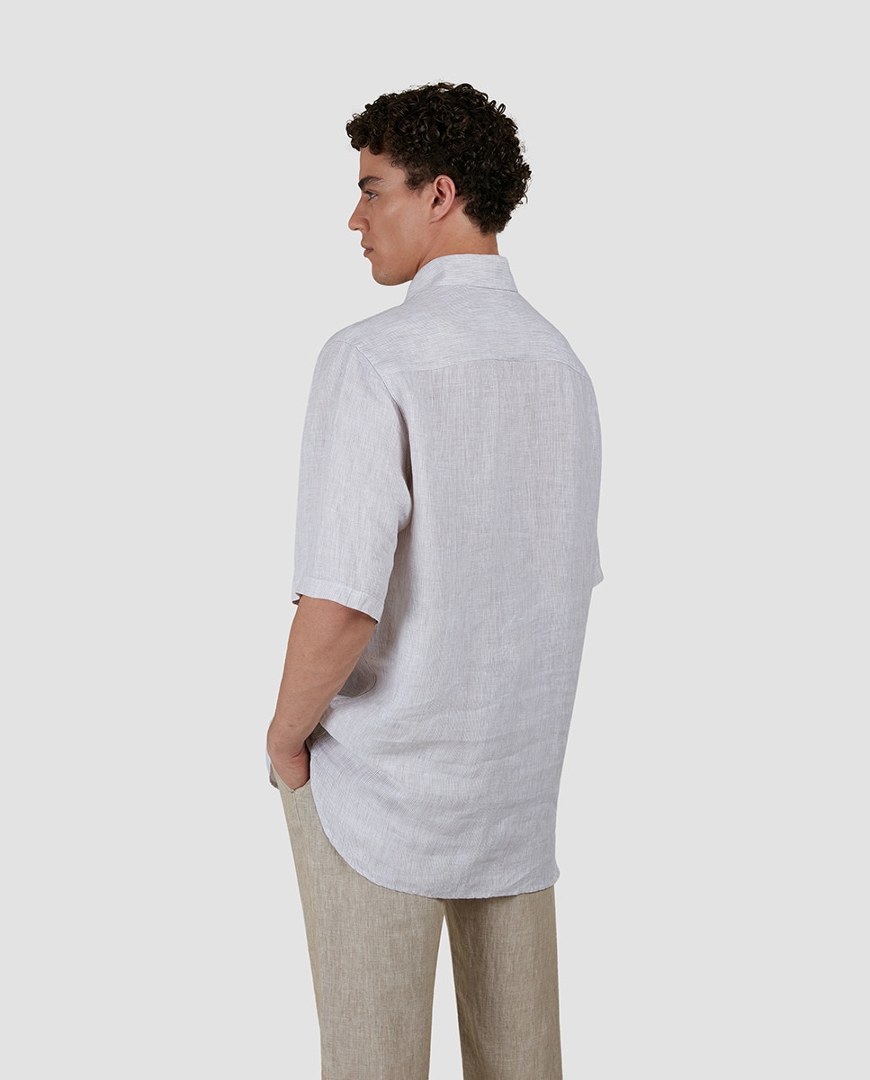 Camisa Tamanhos Grandes Tipo Polo de Linho com Manga Curta Bege-2