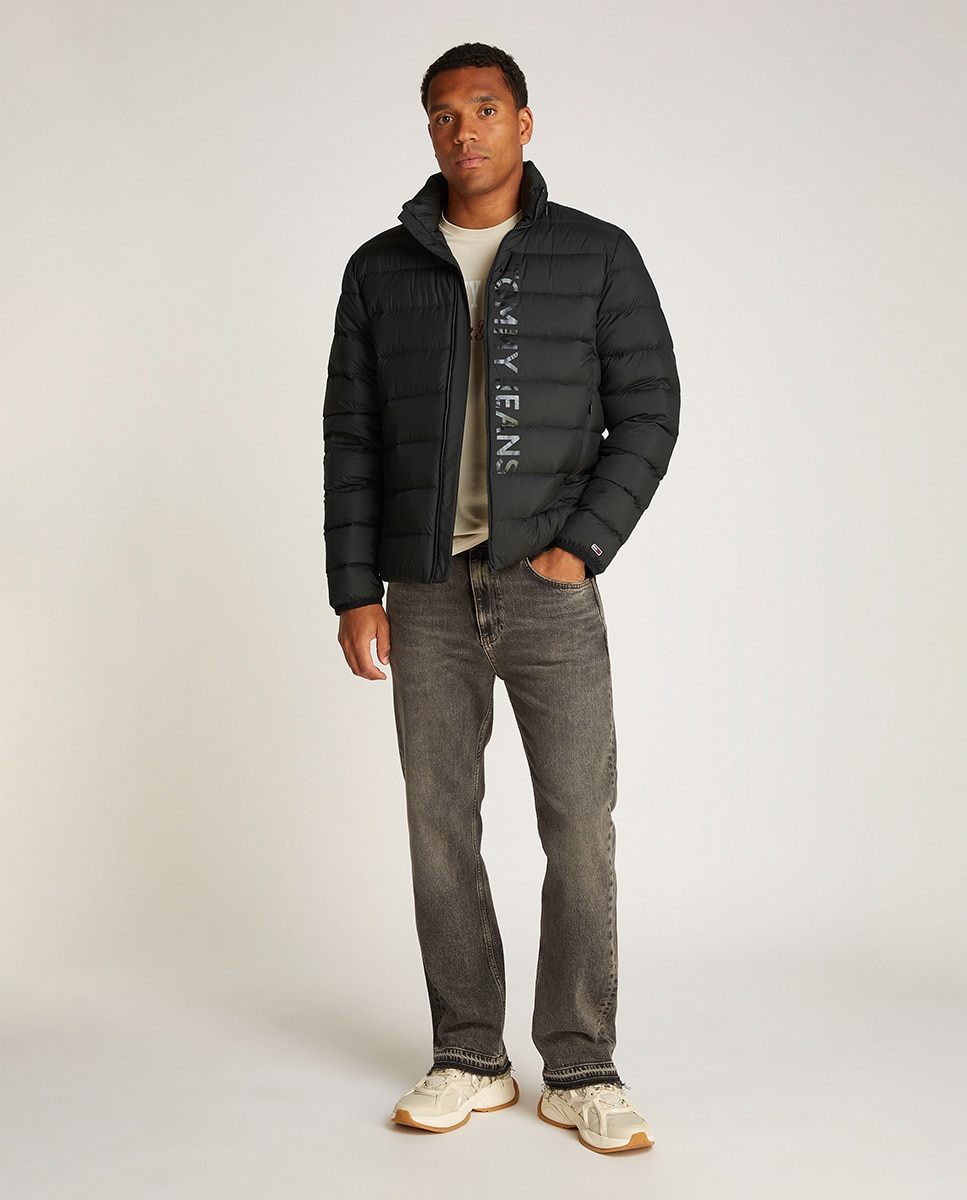 Blusão Acolchoado com Logótipo Estampado Preto-6