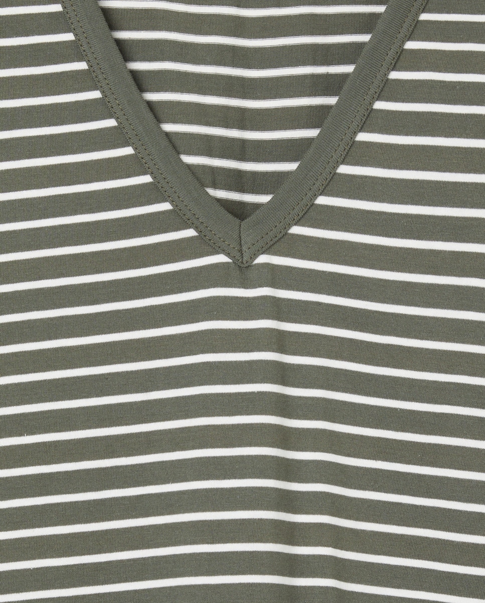 T-shirt com decote em bico às riscas Verde-5