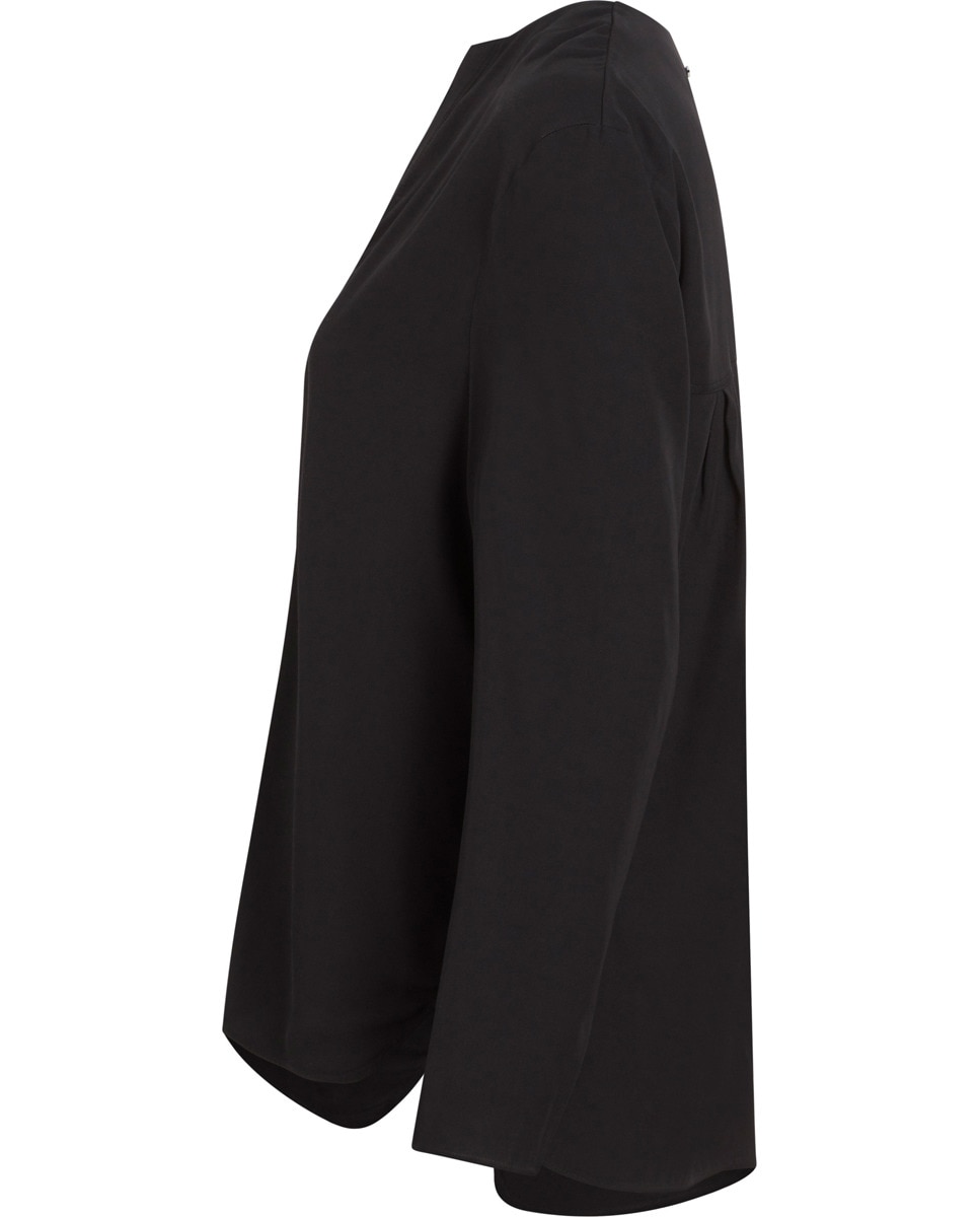 Blusa com Decote em V Preto-6