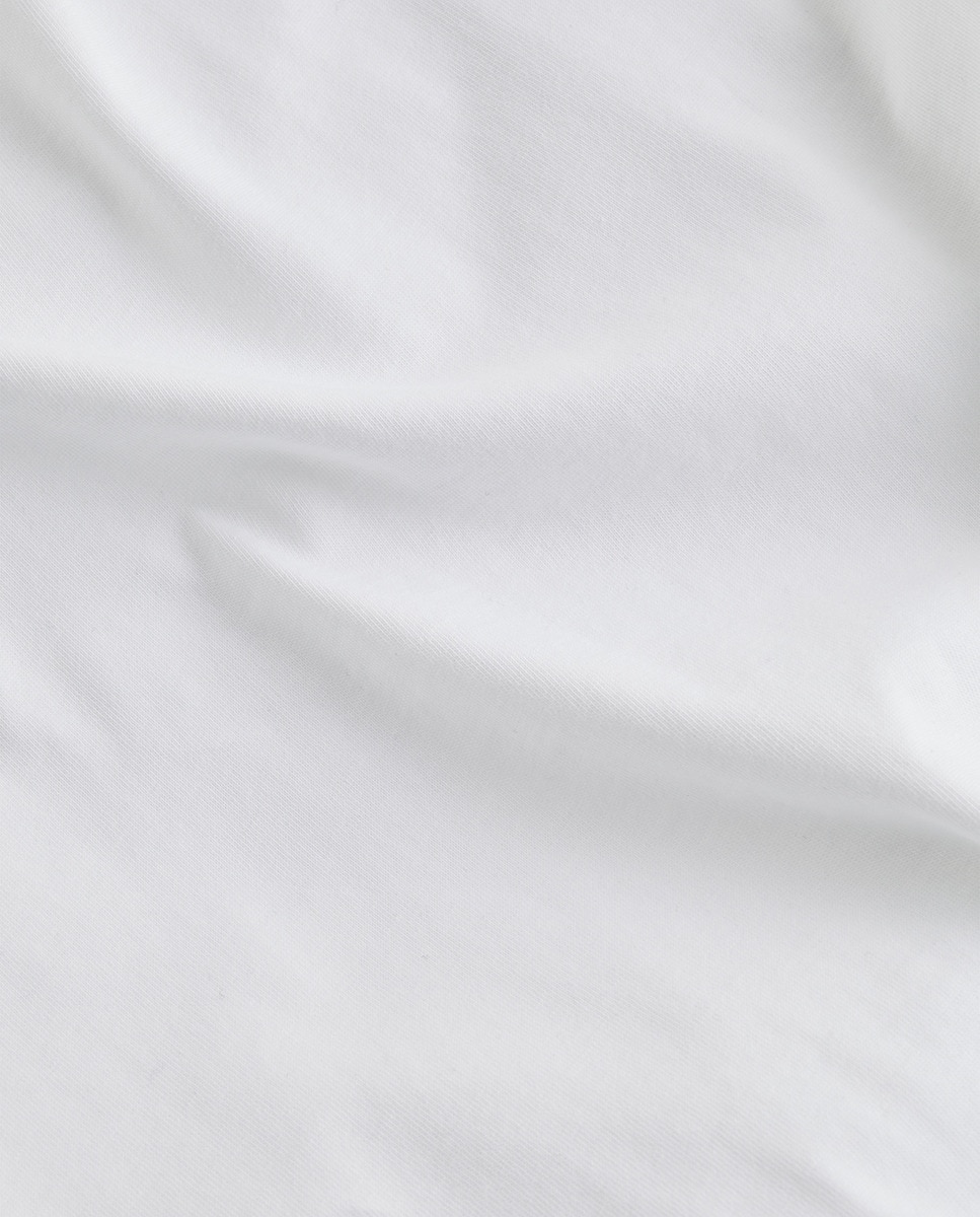 T-shirt com Monograma Acetinado Branco-7