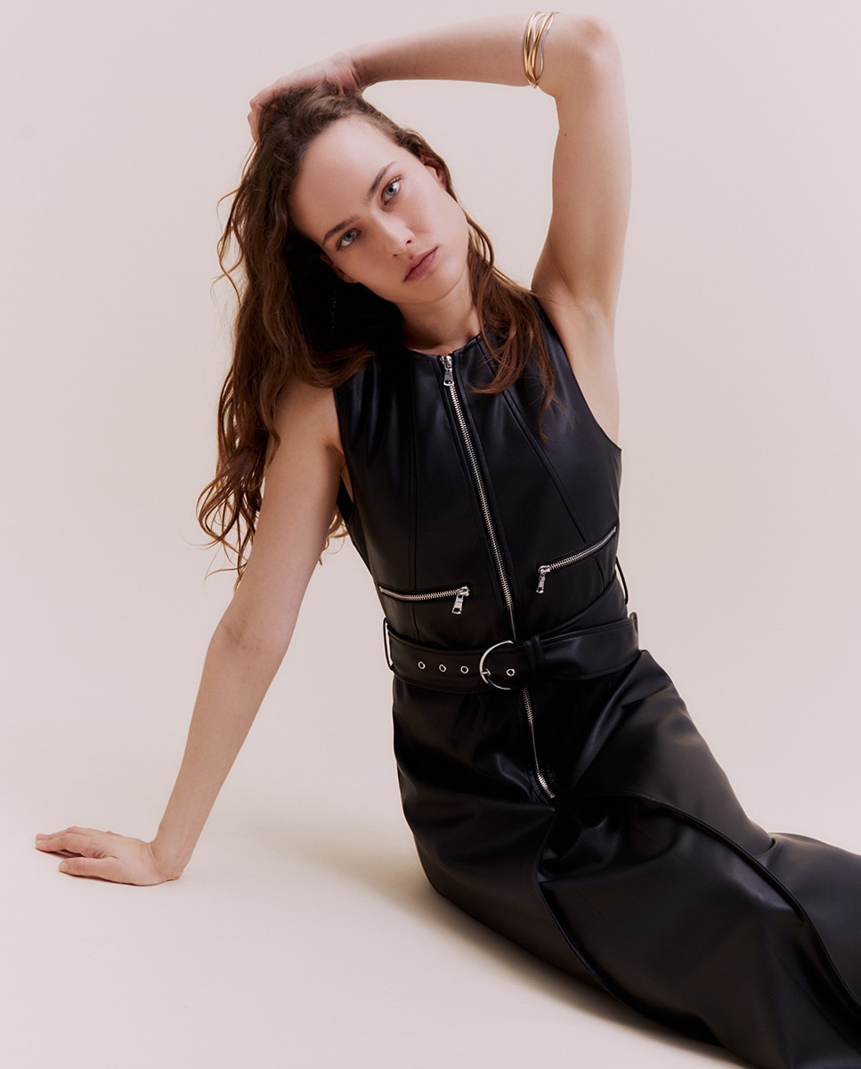 Vestido em Polipele Midi Preto-5